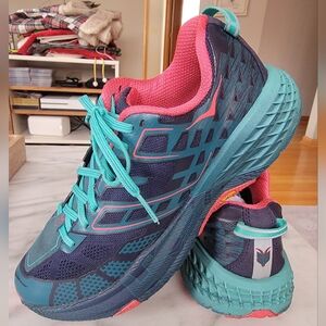 Hoka Speedgoat 2 Size 9